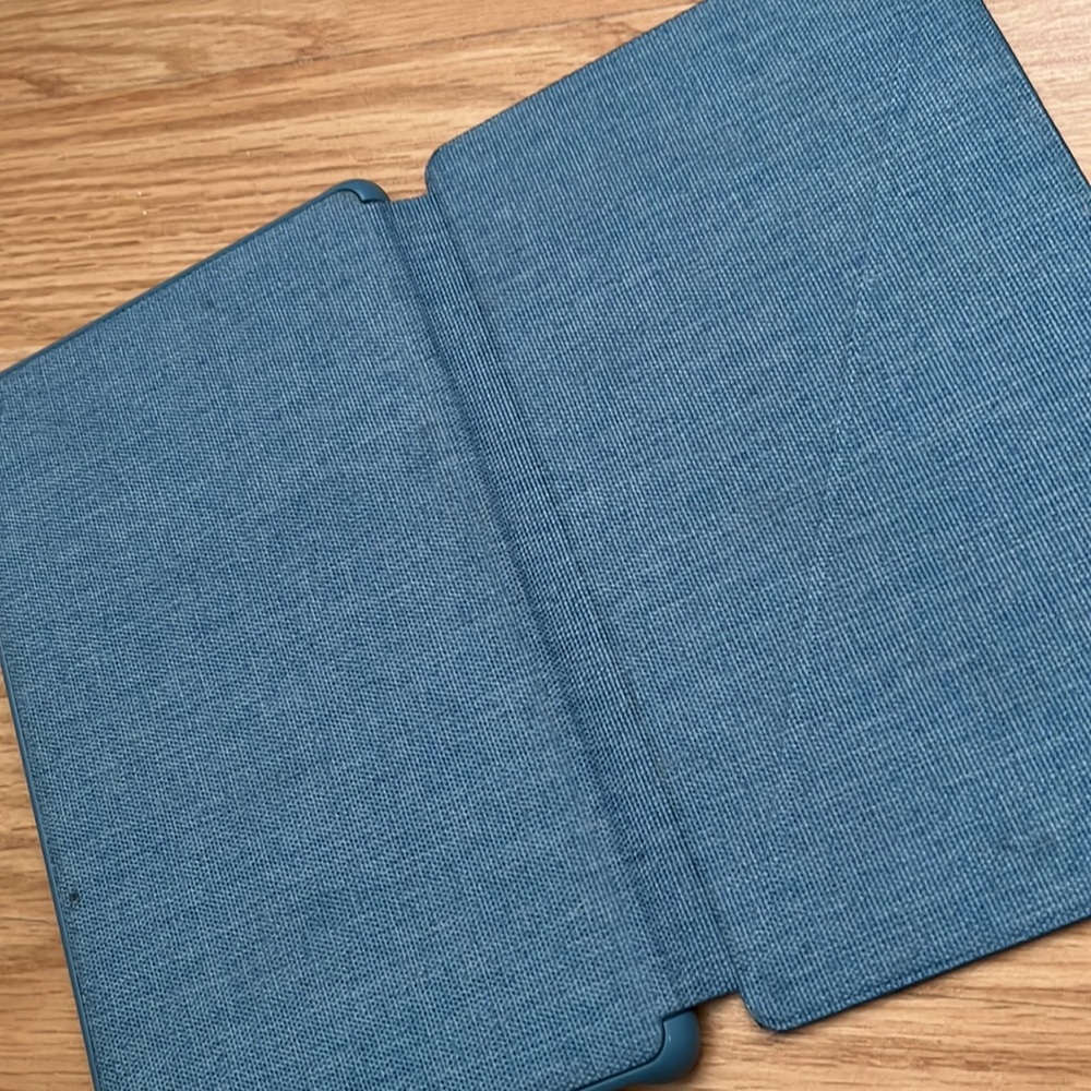 Amazon fire tablet - Picture 5 of 10